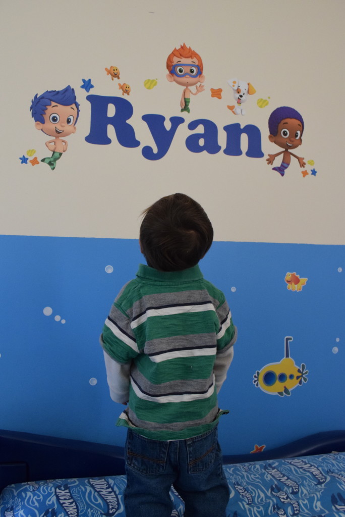 Oliver's Labels Bubble Guppies Wall decal