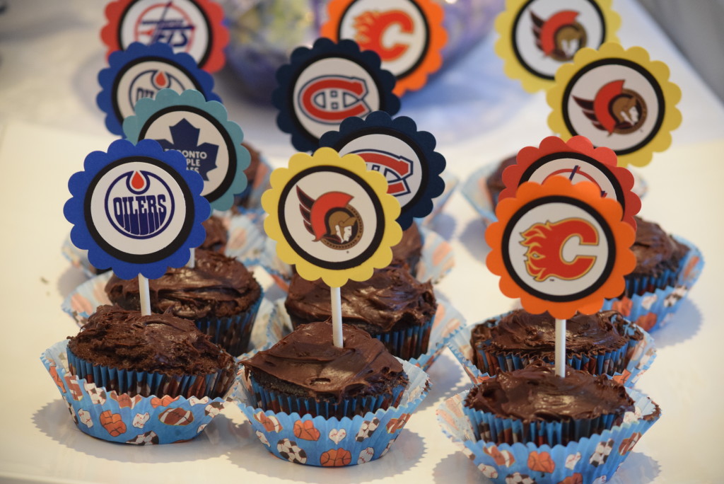 hockey cupcake toppers