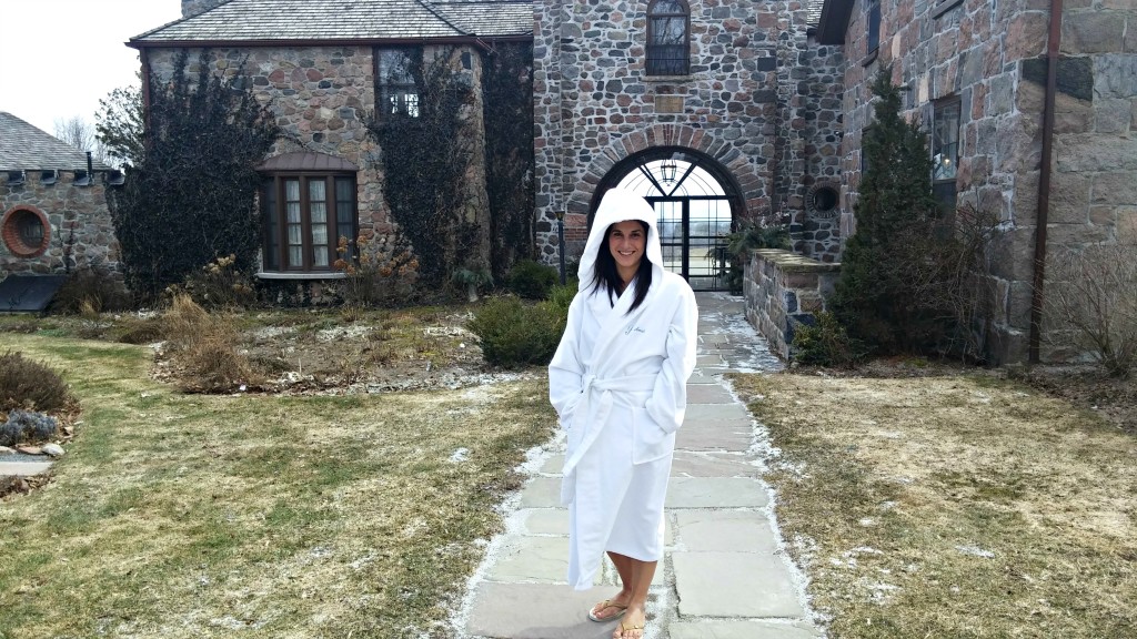 ste anne's spa me in robe