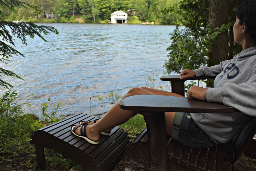 marks crocs me on muskoka chair