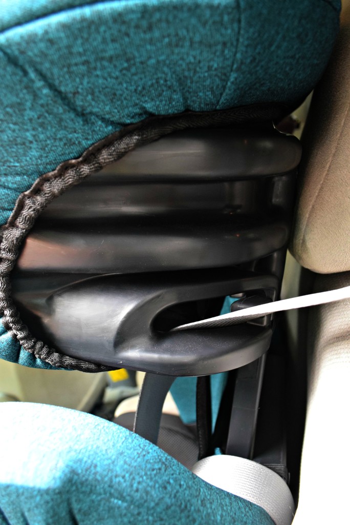 diono booster seat buckle holder