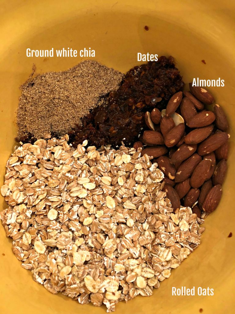 No bake almond and chocolate chip granola bar - Mayahood